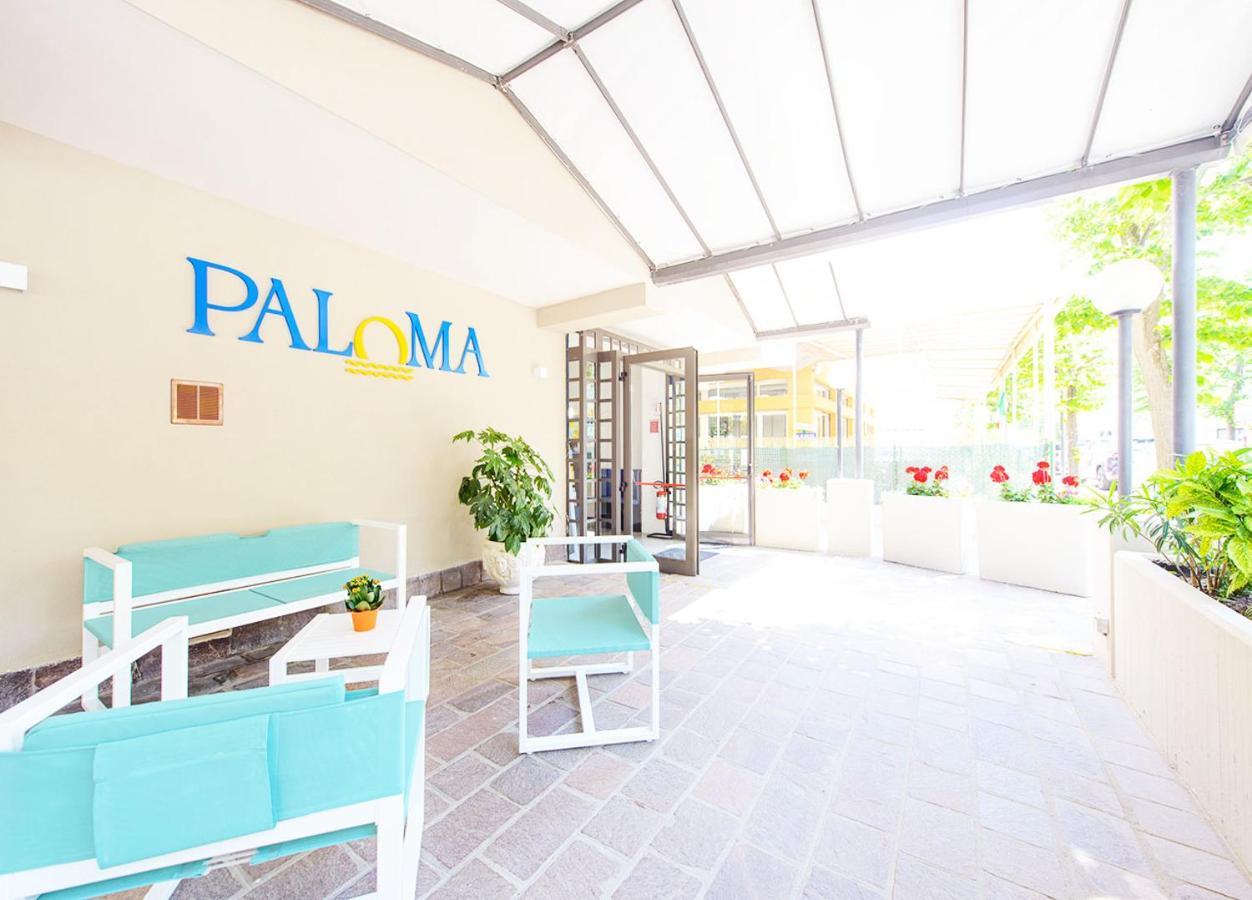 Hotel Paloma Beach Front Chiringuitos Time Rimini Kültér fotó